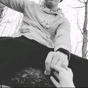 Meet your Posher, Devin